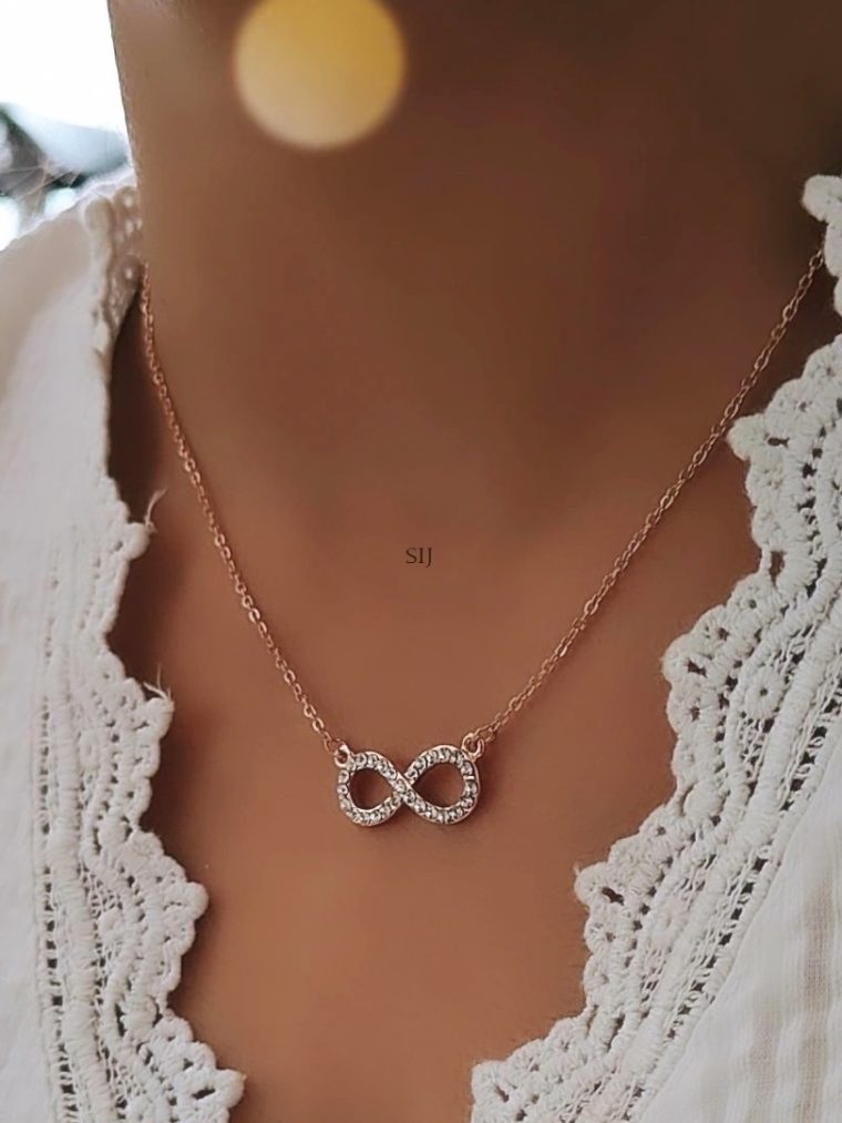 Artificial Infinity Shape Chain& Pendant