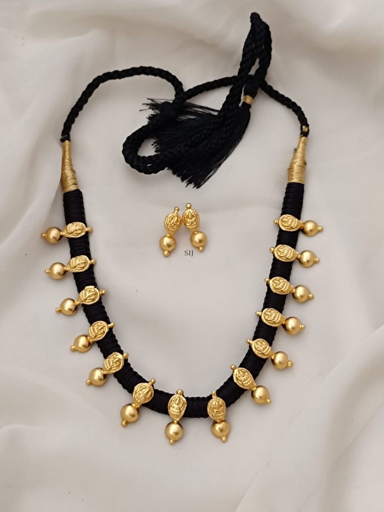 Imitation Lakshmi Mango Thread Necklace