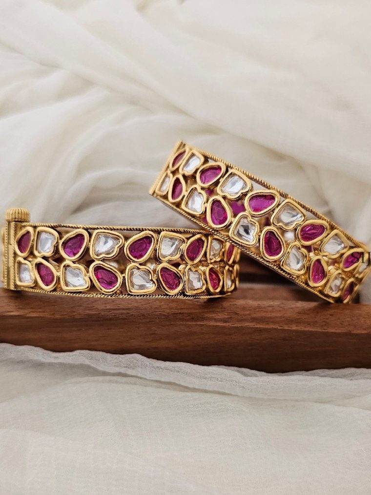 Artificial Kundan and Kemp Screw Bangles