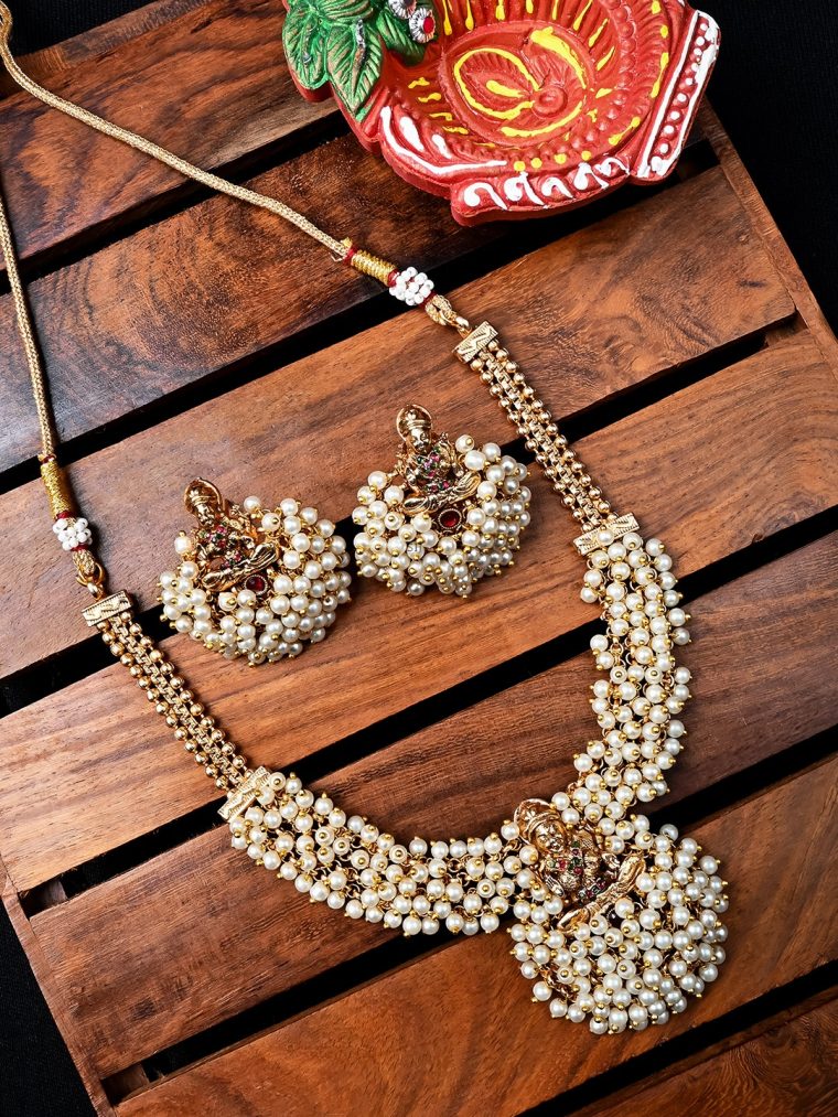 Artificial Pearl Beads Lakshmi Necklace