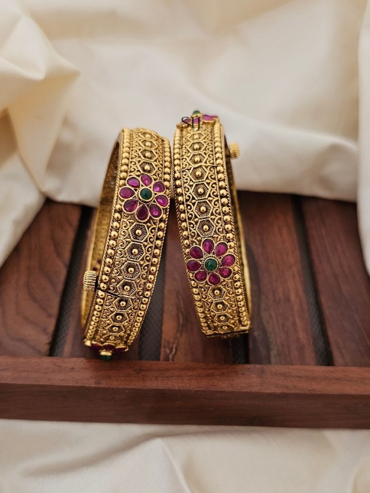 Gold Finish Flower Design Bangles