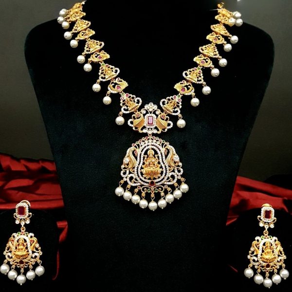 Traditional White Stone Lakshmi Haram