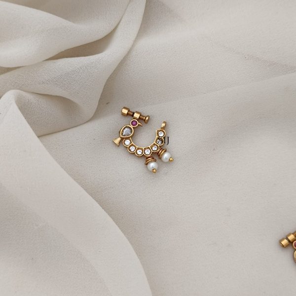 Imitation White Stones And Pearl Ring Type Nose Pin