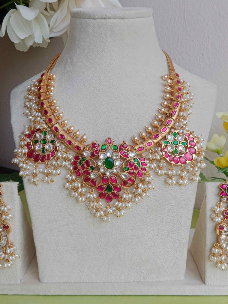 Imitation Jadau Kundan Guttapusalu Necklace