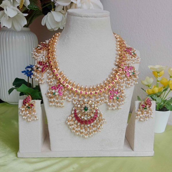 Gold Plated Jadau Kundan Guttapusalu Necklace